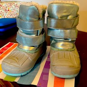 Girls winter boots